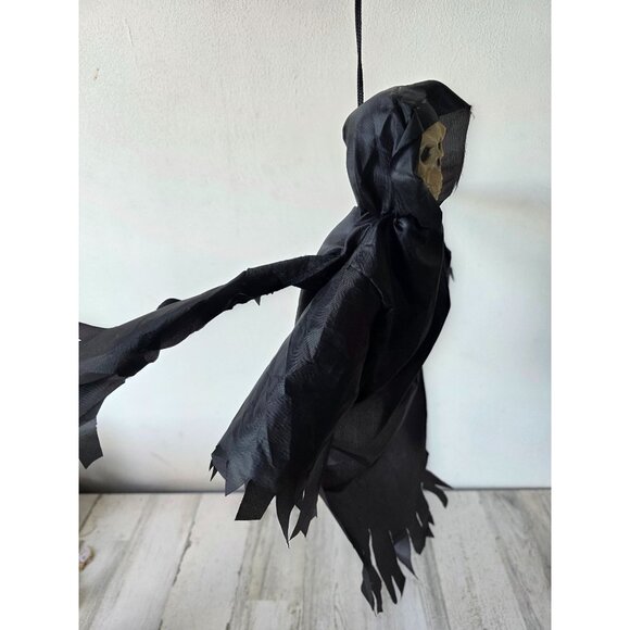 Magic power flying grim reaper animated Halloween sound prop hanging mini unique - Picture 3 of 9